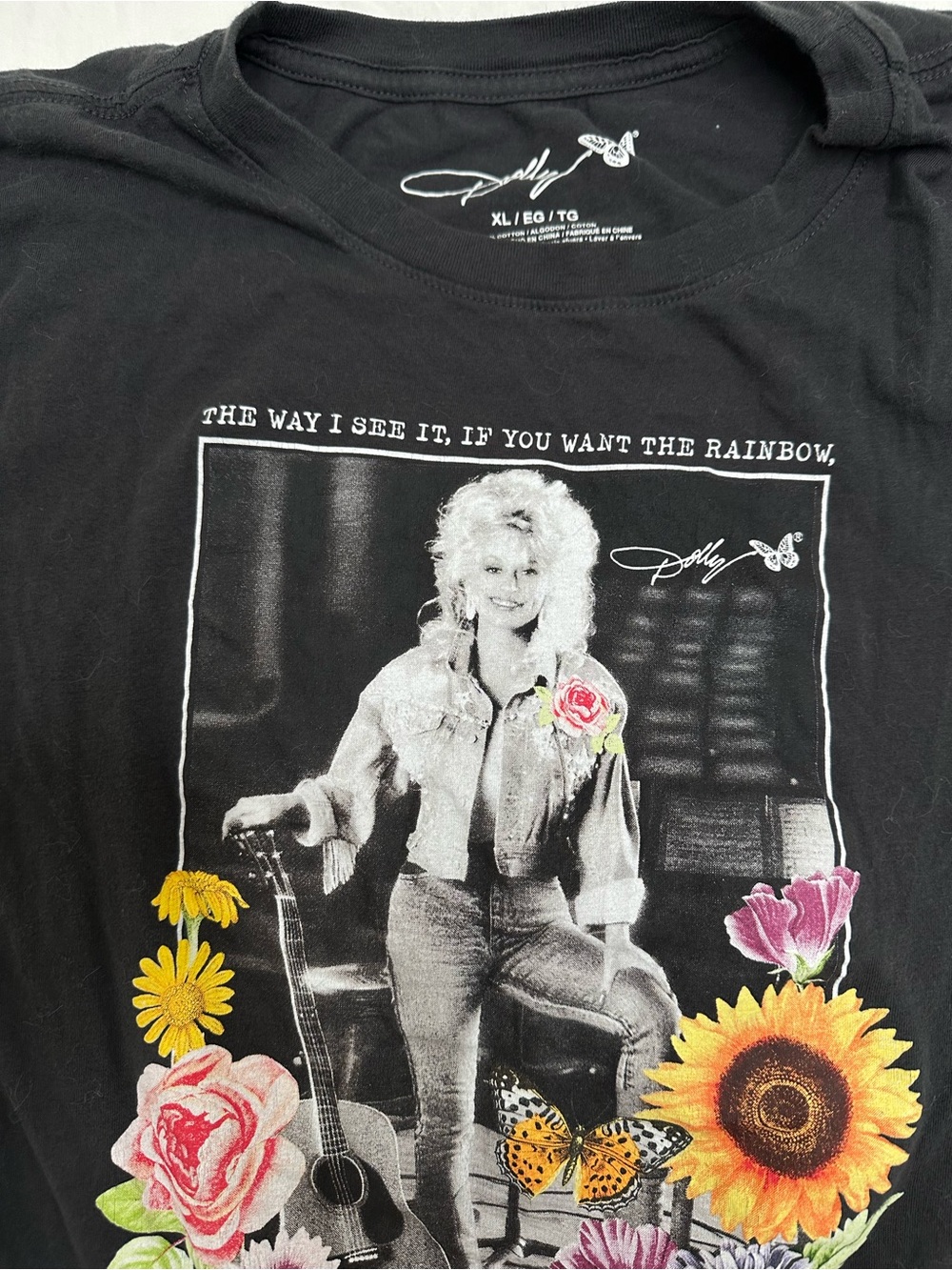 Dolly Parton Graphic Tee with Flores - Picture 2 of 4